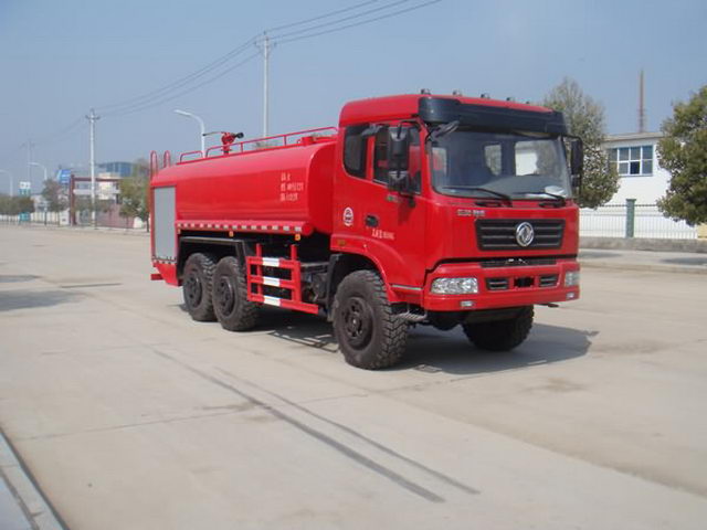 東風(fēng)神宇沙漠越野消防灑水車